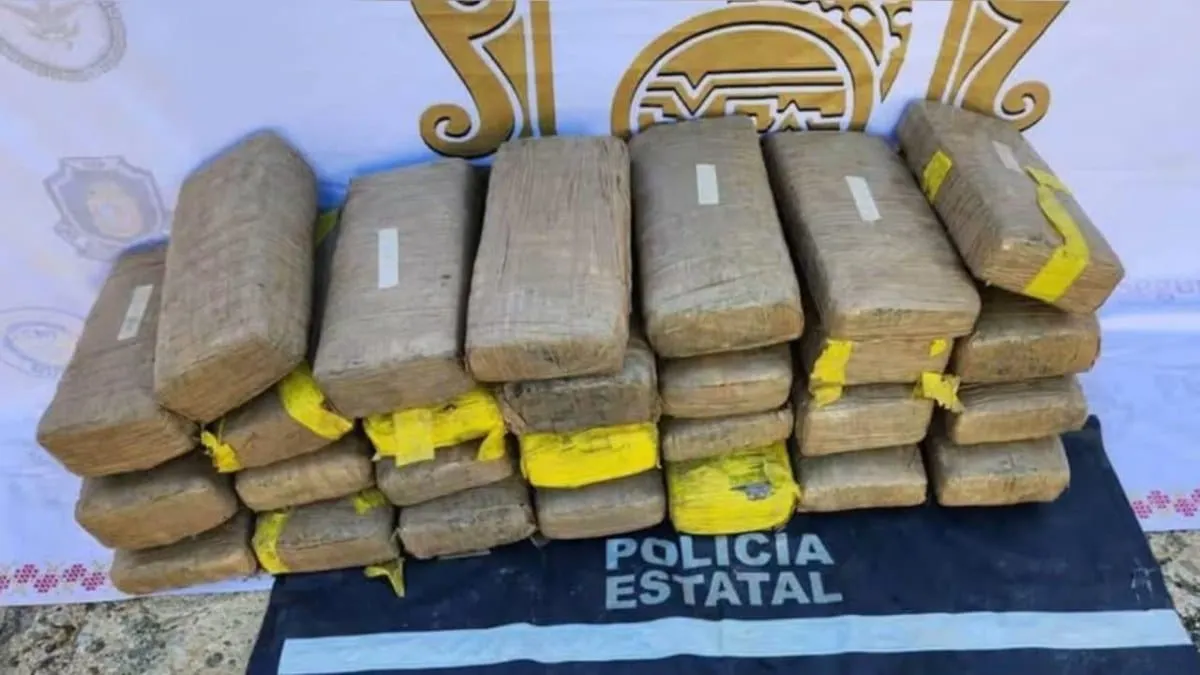 Aseguran 117 kilos de presunta marihuana en un automóvil abandonado en Acapulco