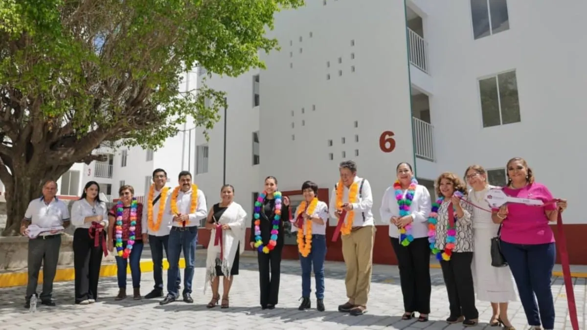 Entrega Evelyn Salgado viviendas reconstruidas a 60 familias de Chilpancingo tras sismo de 2021