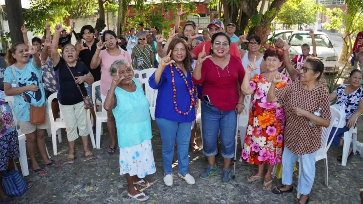 Los planes de desarrollo deben considerar el sentir de la gente: Leticia Lozano