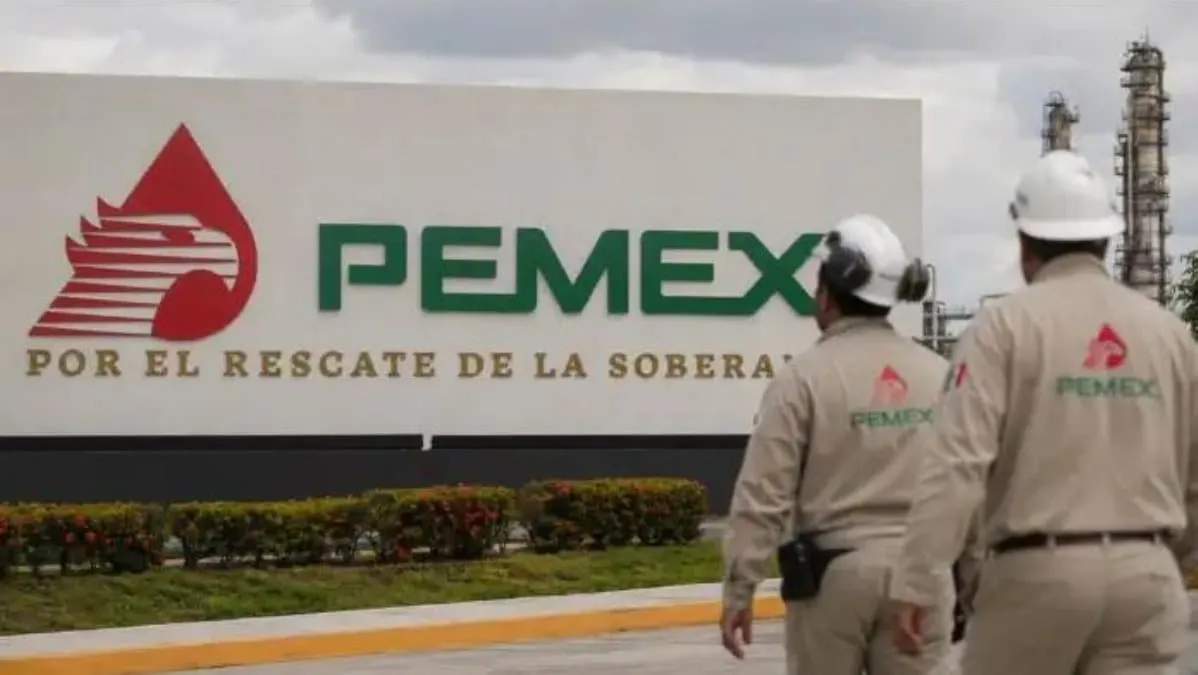 Pemex invierte 1.8 billones de pesos tras sanear sus finanzas.