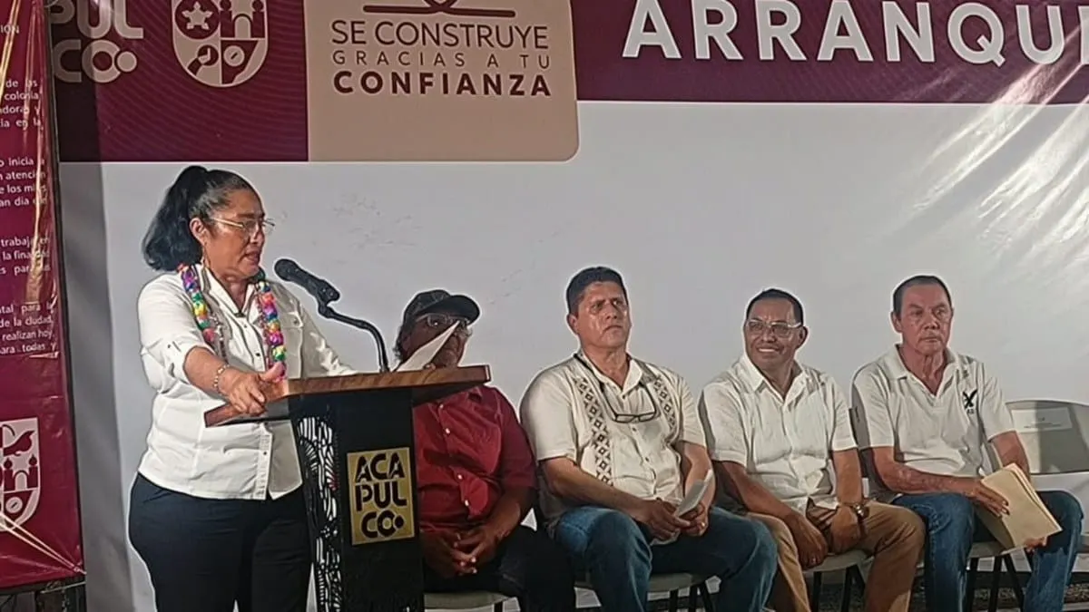 Reconstruirá Abelina López la avenida Baja California, en Acapulco tras más de 50 años sin obras de calidad