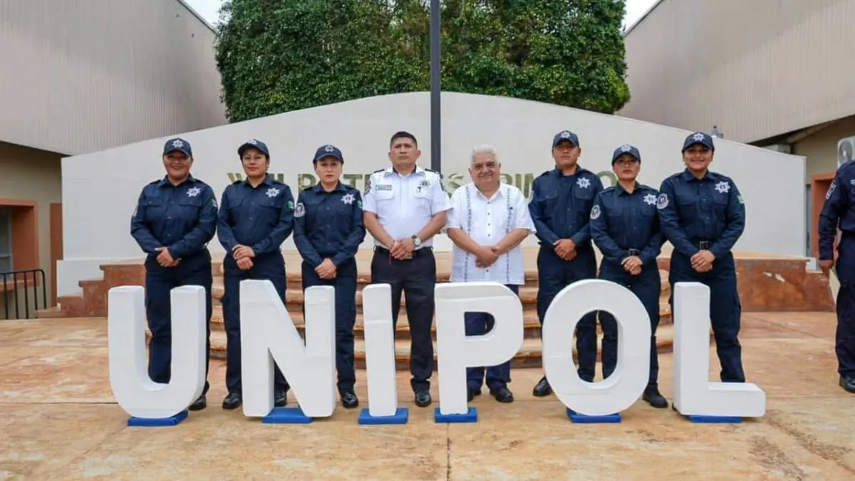 Se gradúan en Chilpancingo, 36 policías municipales tras concluir su preparación en la UNIPOL