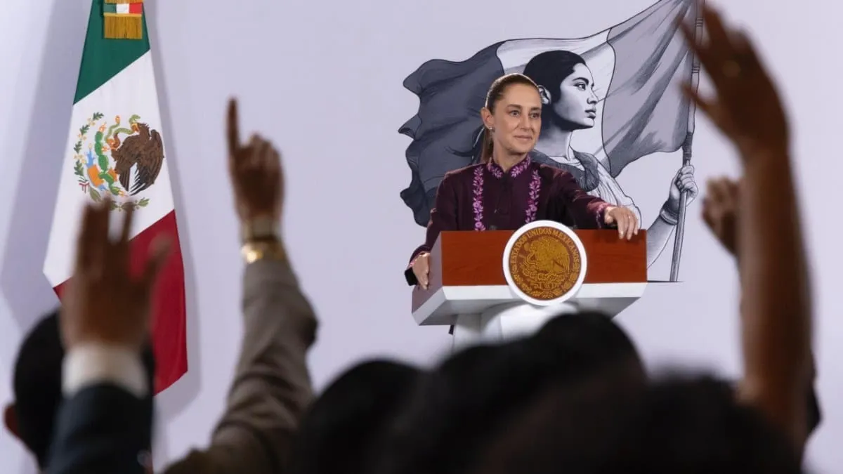 Visiblemente molesta, la Presidenta defendió el uso de las encuestas como la vía más legítima para la selección de perfiles. 