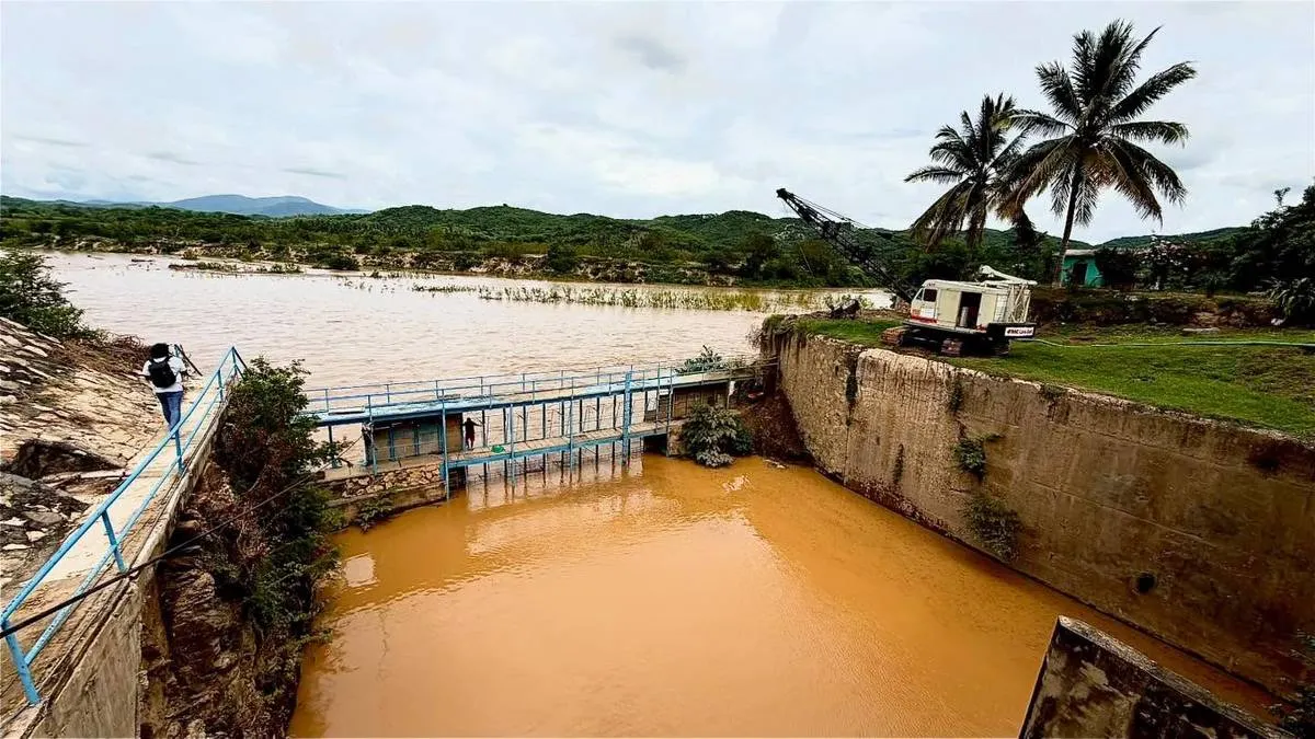 Agua turbia obliga a suspender Papagayo II; quedan sin agua varias colonias de Acapulco