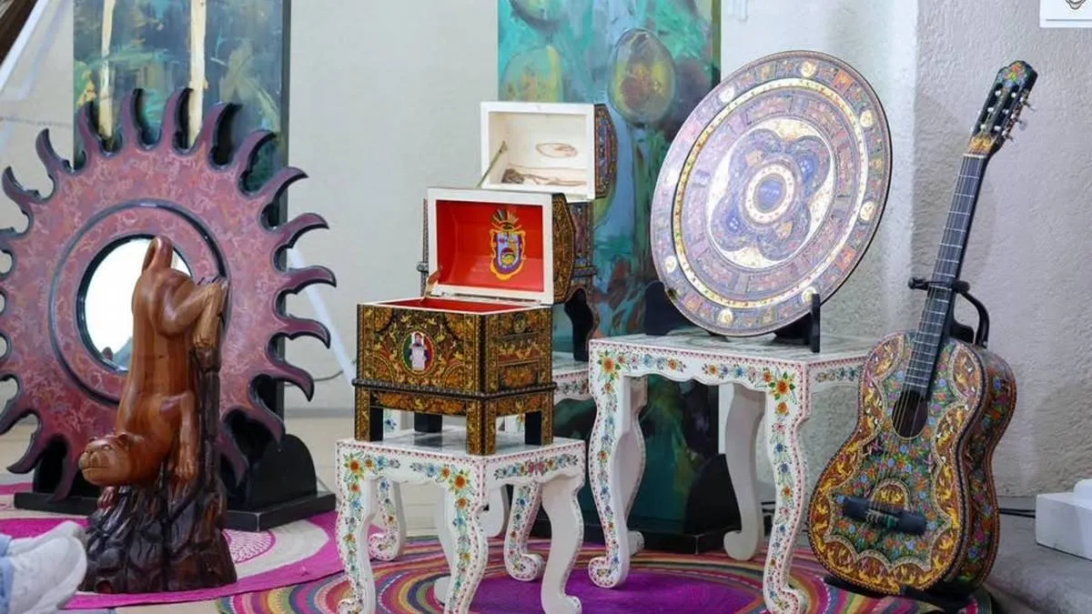Evelyn Salgado entrega premios a 25 artesanos de Guerrero por el concurso “Manos Creadoras”