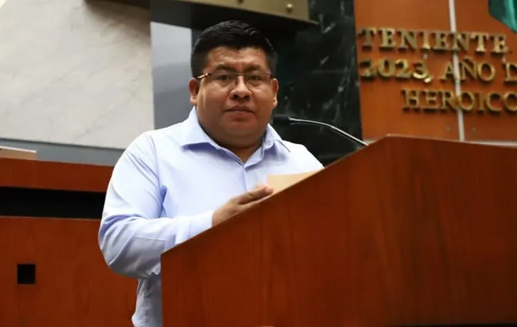 Propone Masedonio Mendoza garantizar reconocimiento político de pueblos indígenas