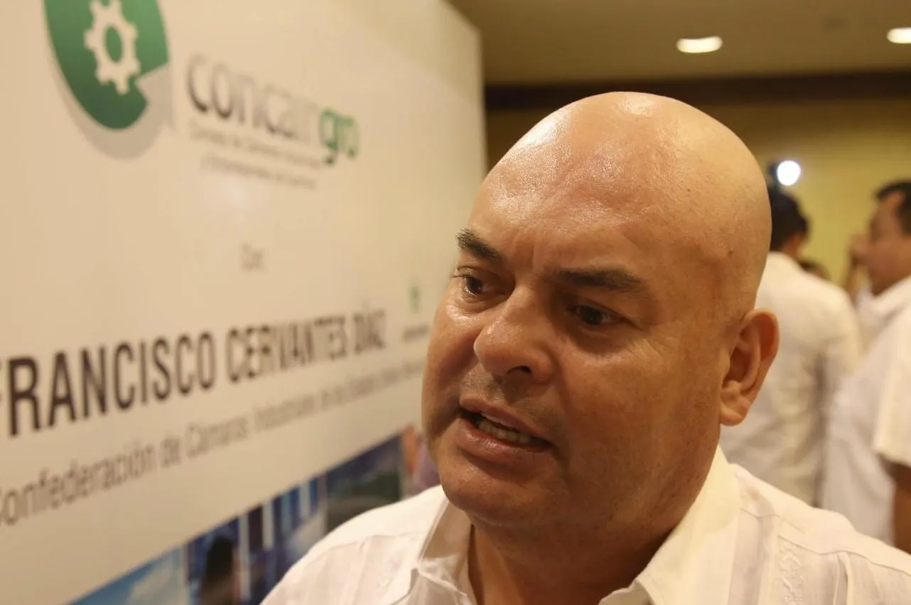 Exige la UAGro justicia para su catedrático y activista, Rigoberto Acosta