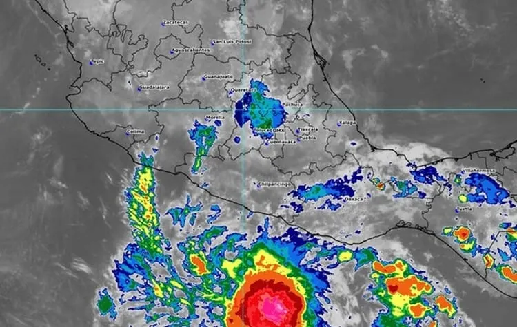Alerta en Acapulco; prevén que Otis toque tierra en el puerto el miércoles