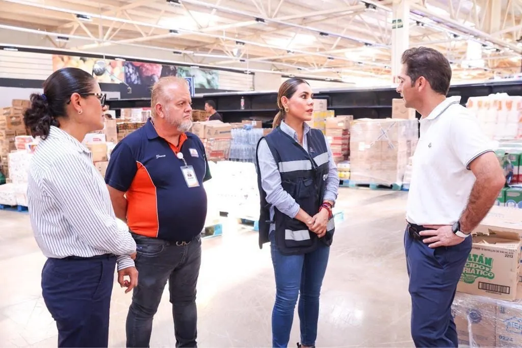 Agradece Evelyn la confianza y apoyo de las cadenas comerciales en Acapulco