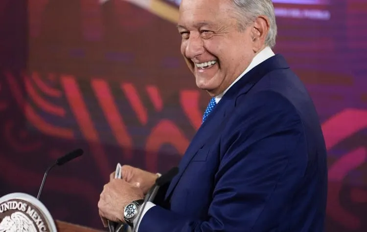 Garantizado, abasto de vacunas anticovid para ricos y pobres: AMLO