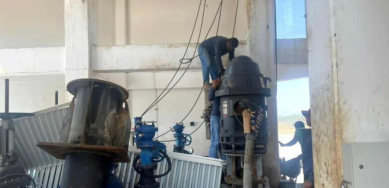 Sigue restablecimiento de sistemas de agua; Acapulco tiene mil 850 litros por segundo