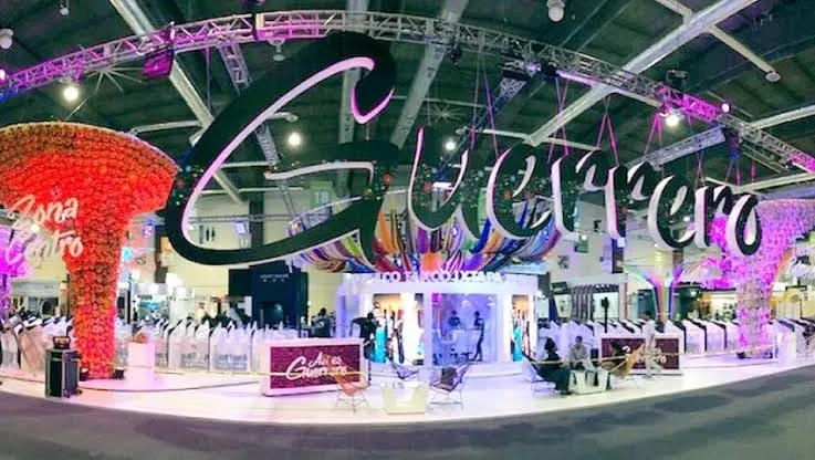 El Tianguis Turístico se queda en Acapulco, anuncia AMLO como apoyo al puerto