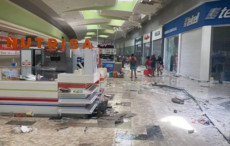 Robaron 740 credenciales de módulo del INE en Acapulco tras Otis