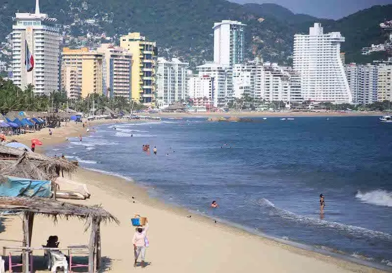 A 4 meses de Otis, ya hay 177 hoteles funcionando en Acapulco