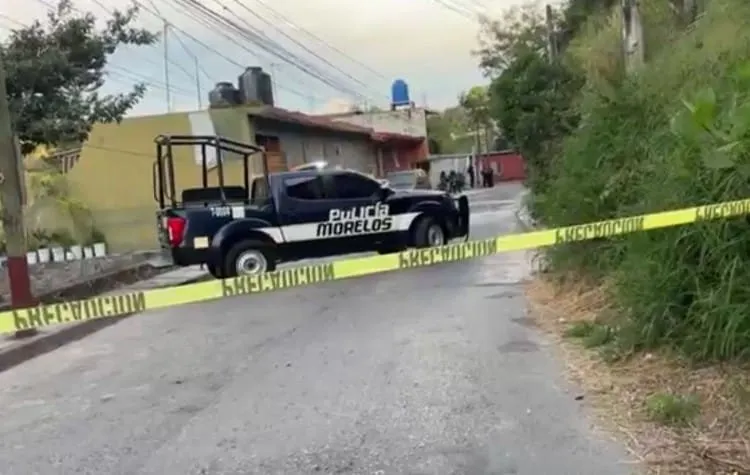 Dejan cadáver dentro de un carrito de súpermercado en Morelos