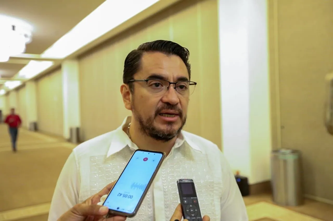 Mantiene gobierno estatal acompañamiento a transportistas de Acapulco