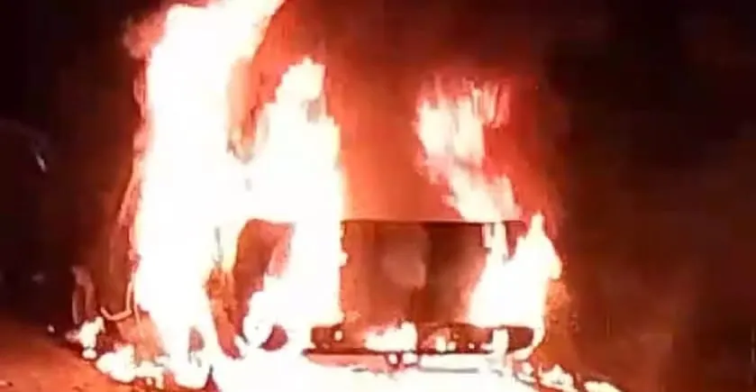 Choque entre una camioneta de la CFE y una particular deja dos heridos en Cuajinicuilapa