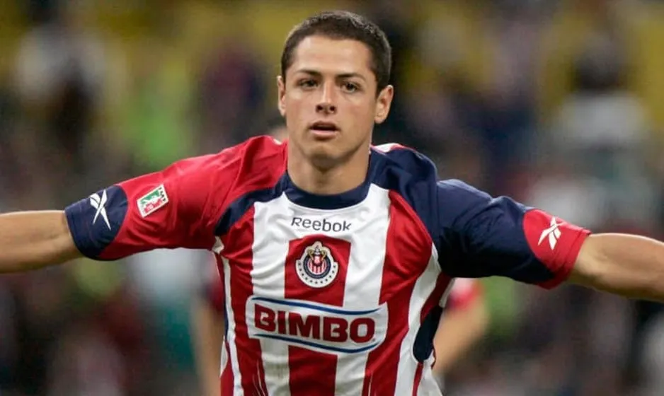 Podría Chicharito regresar a las Chivas