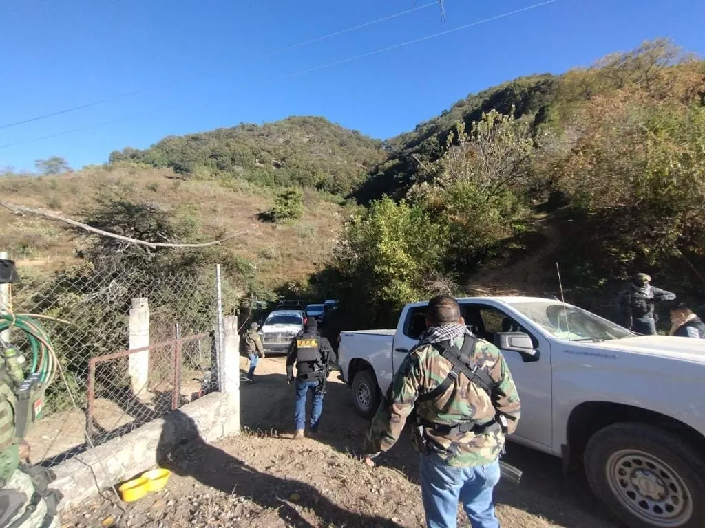 Emiten fichas de búsqueda de 11 de los 12 funcionarios plagiados en Taxco; siguen operativos: FGE