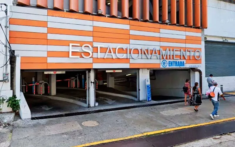 Estacionamientos deberán ser gratuitos en Guerrero, aprueba Congreso