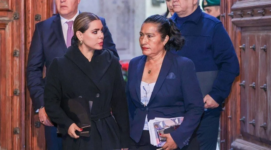Se reúne Evelyn Salgado con AMLO en Palacio Nacional