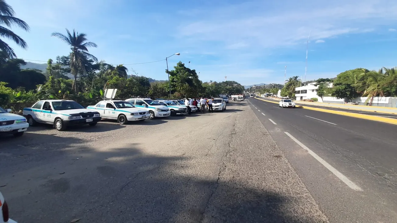 Protestan en instalaciones de la Guardia Nacional en Acapulco