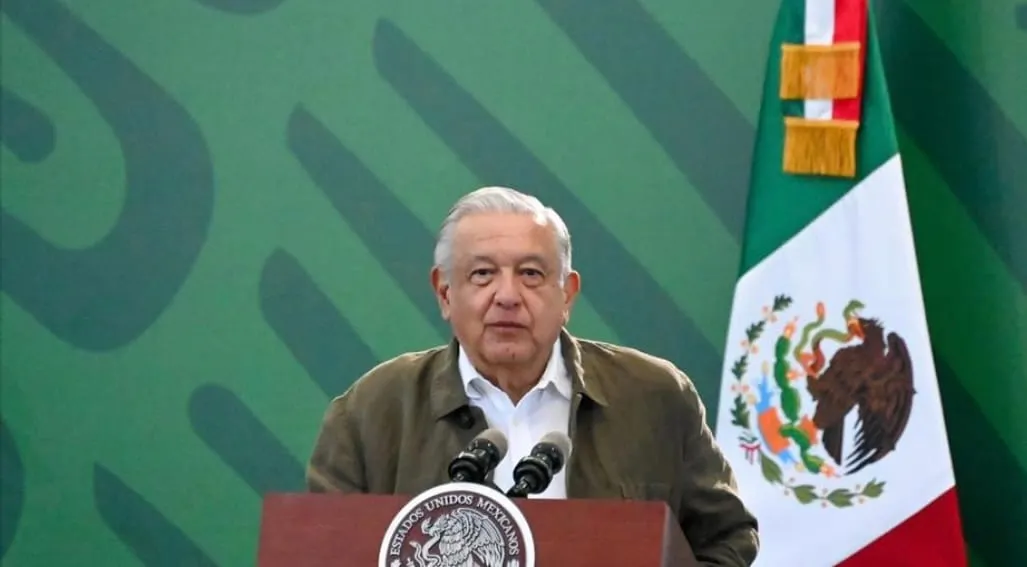 AMLO pide a pobladores no dejarse engañar con “migajas”de la delincuencia, tras bloqueo en Petatlán