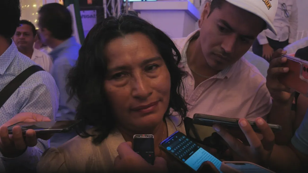 Abelina confirma que pedirá licencia en marzo para buscar reelegirse