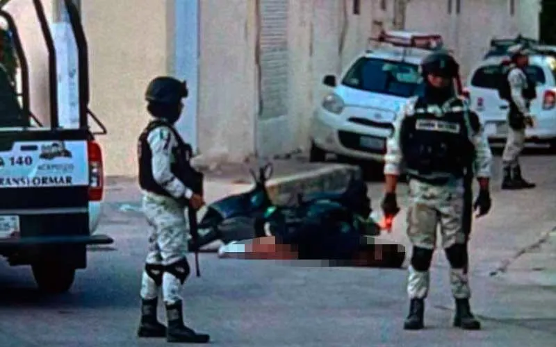 Ejecutan a joven motociclista en Las Playas de Acapulco