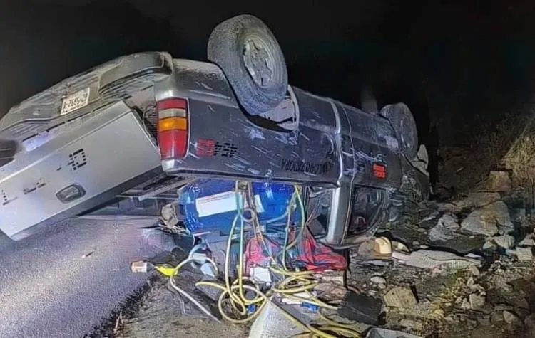 Vuelca camioneta en autopista de la Costa Grande de Guerrero; un herido