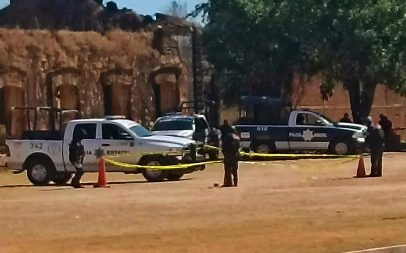 Asesinan a un maestro tras salir de misa en Atoyac, Guerrero