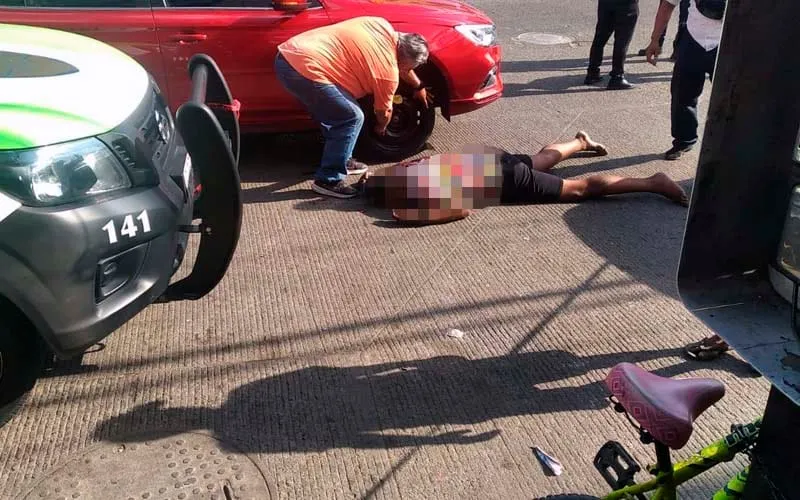 Ejecutan a un hombre frente a Plaza de la Tecnología de Acapulco
