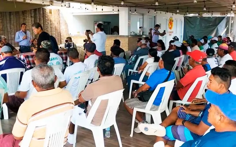 Apoyan turisteros de Acapulco continuidad de Abelina López