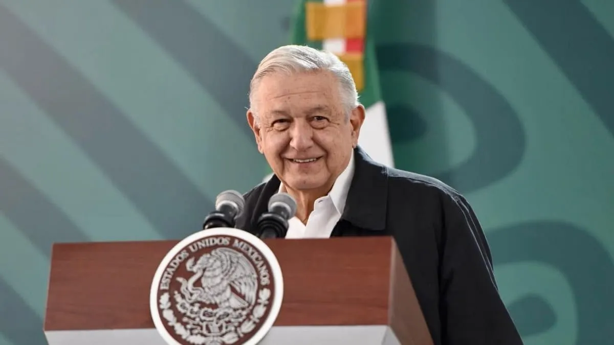 AMLO lamenta asesinato de normalista en Guerrero; pide a la FGR atraer el caso