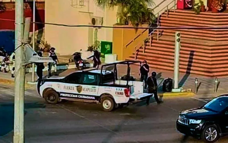 Asesinan a un hombre y hieren a otro en plena Costera de Acapulco