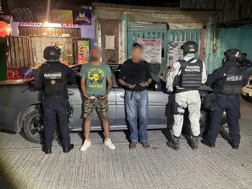 En operativo detienen a dos hombres en Las Palmas, Chilpancingo