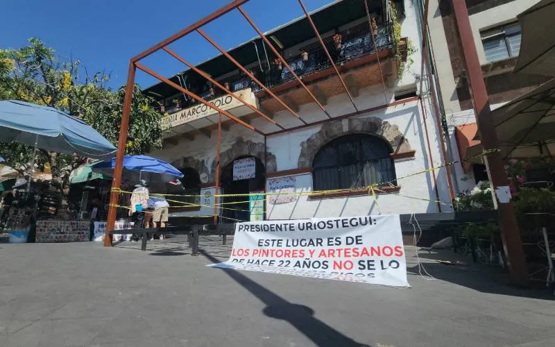 Pintores de Cuernavaca luchan contra la expansión de restaurantes que amenaza su espacio artístico histórico