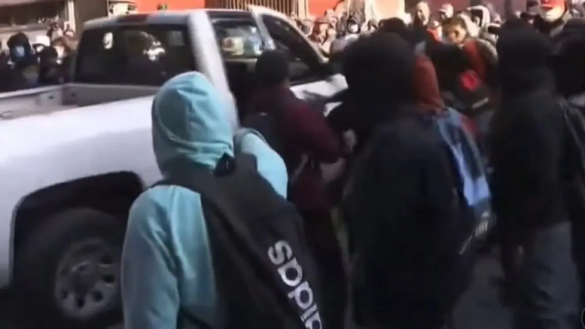 Versiones contradictorias ensombrecen muerte de normalista en Guerrero