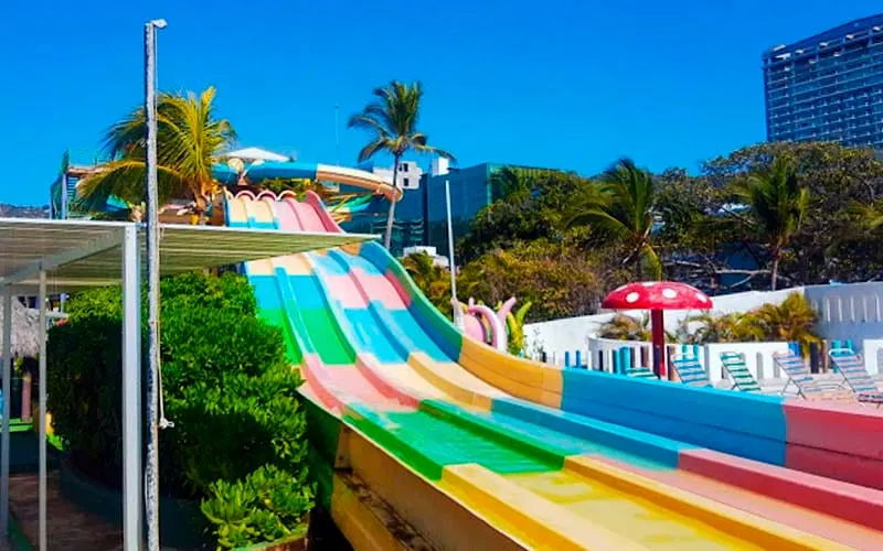 Fallece un bebé abandonado en un parque acuático de Acapulo