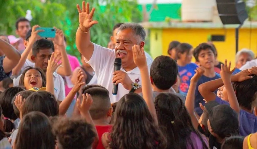 Los sueños de las niñas y niños son el futuro de Acapulco, señala Víctor Aguirre