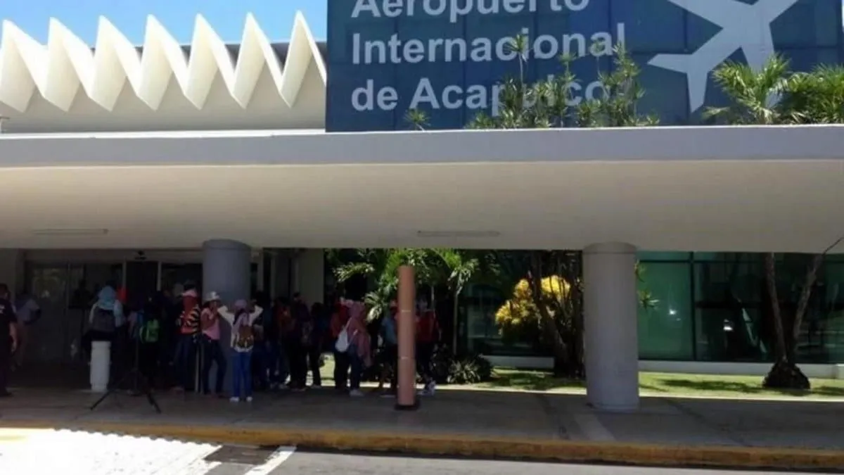 Acapulco, tráfico aéreo de pasajeros cae 52.6% por daños de Otis al destino
