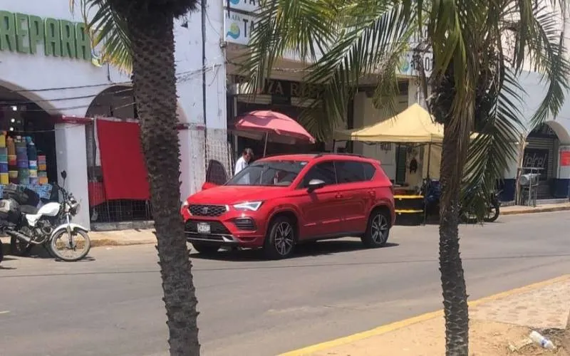 Asesinan a un hombre frente a Plaza de la Tecnología en Acapulco
