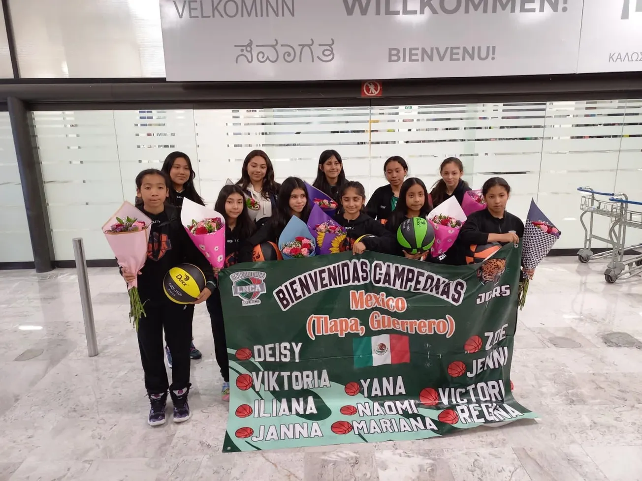 Conquistan niñas atletas de Tlapa el Torneo Internacional de Básquetbol en España