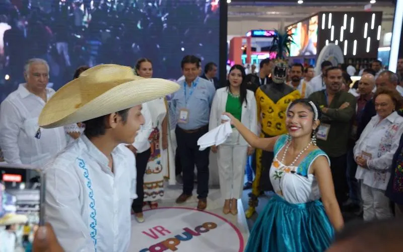 Muestran en Tianguis Turístico la chilena ganadora durante el Jolgorio Acapulqueño