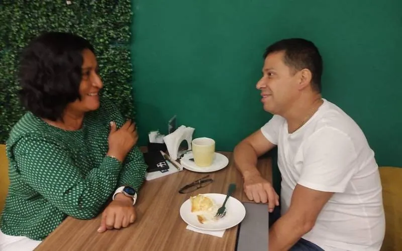 Tras críticas y confusión, se reúnen El Costeño y Abelina López Rodríguez