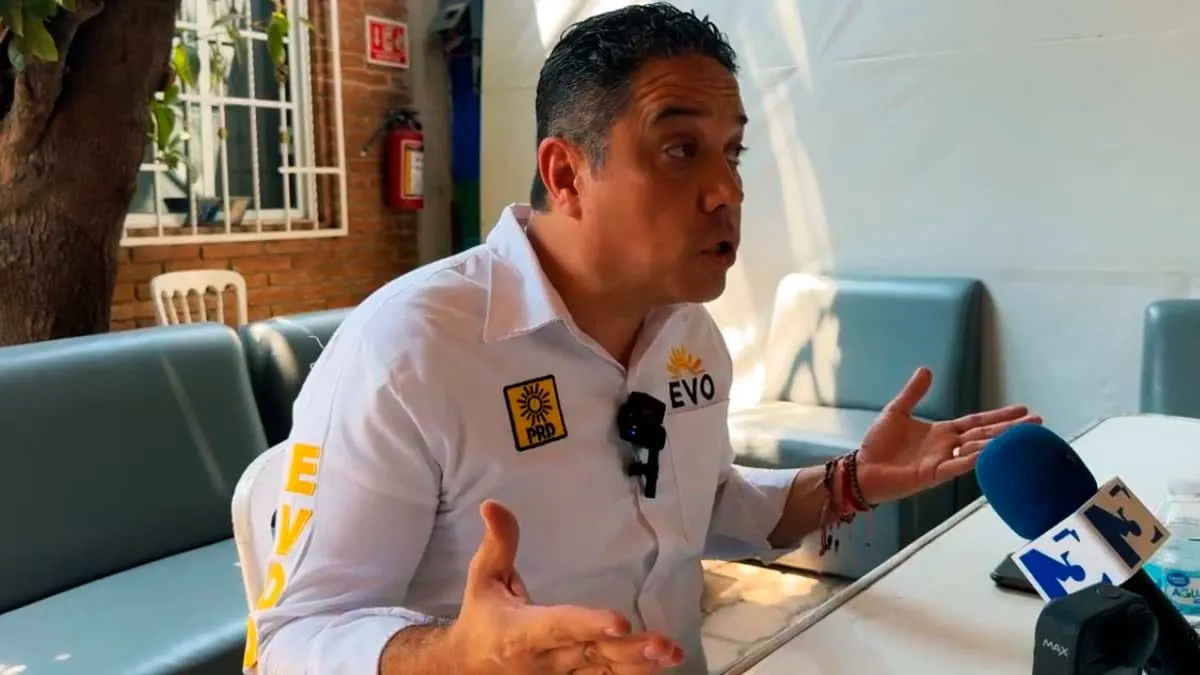 Denuncia Evodio Velázquez intimidación de hombres armados en Chilpancingo