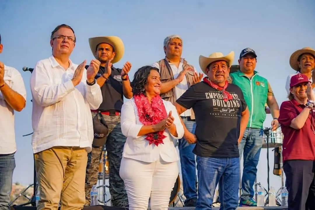 Abelina López arranca campaña masiva por la continuidad arropada por Ebrard y Félix Salgado