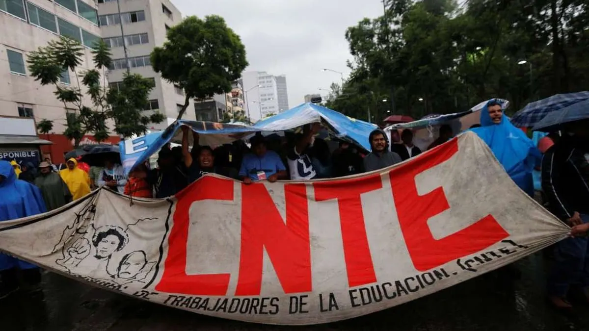 Paro laboral indefinido y marchas, anuncia la CNTE para el próximo 15 de mayo