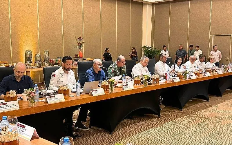 Titular de FGE Guerrero participa en reunión de seguridad para Tianguis Turístico de Acapulco