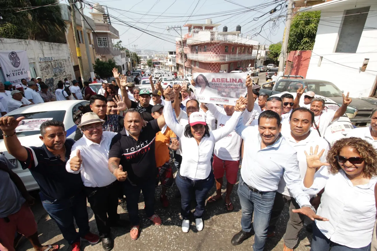 Se suman líderes transportistas de Acapulco a la campaña de Abelina López